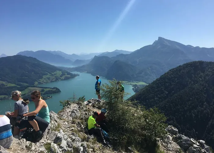 Meindl Elfi An Der Drachenwand 44 Mondsee