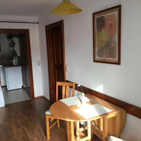 Meindl Elfi An Der Drachenwand 44 Mondsee